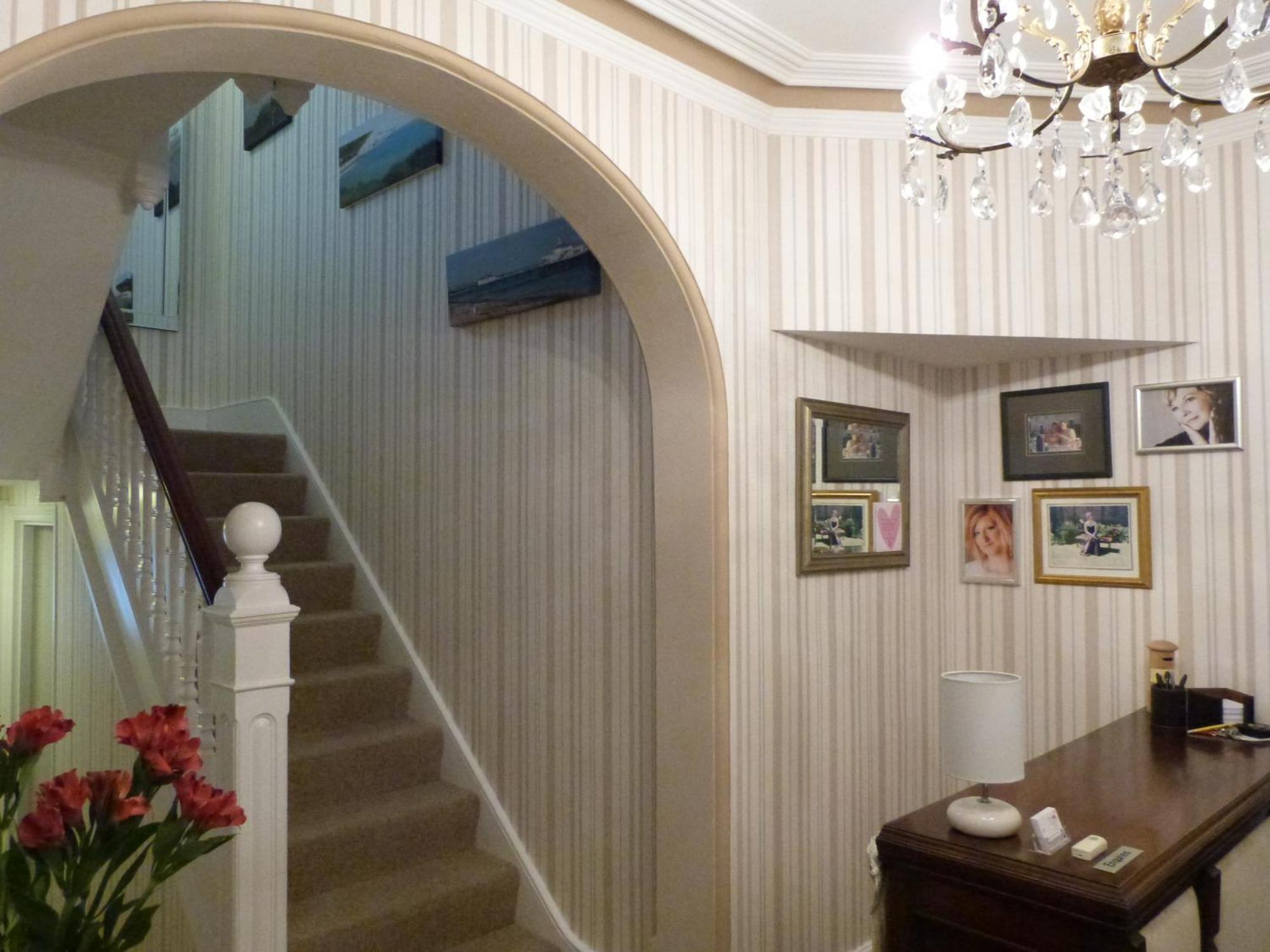 The Cherry Tree Guest House Истборн Екстериор снимка