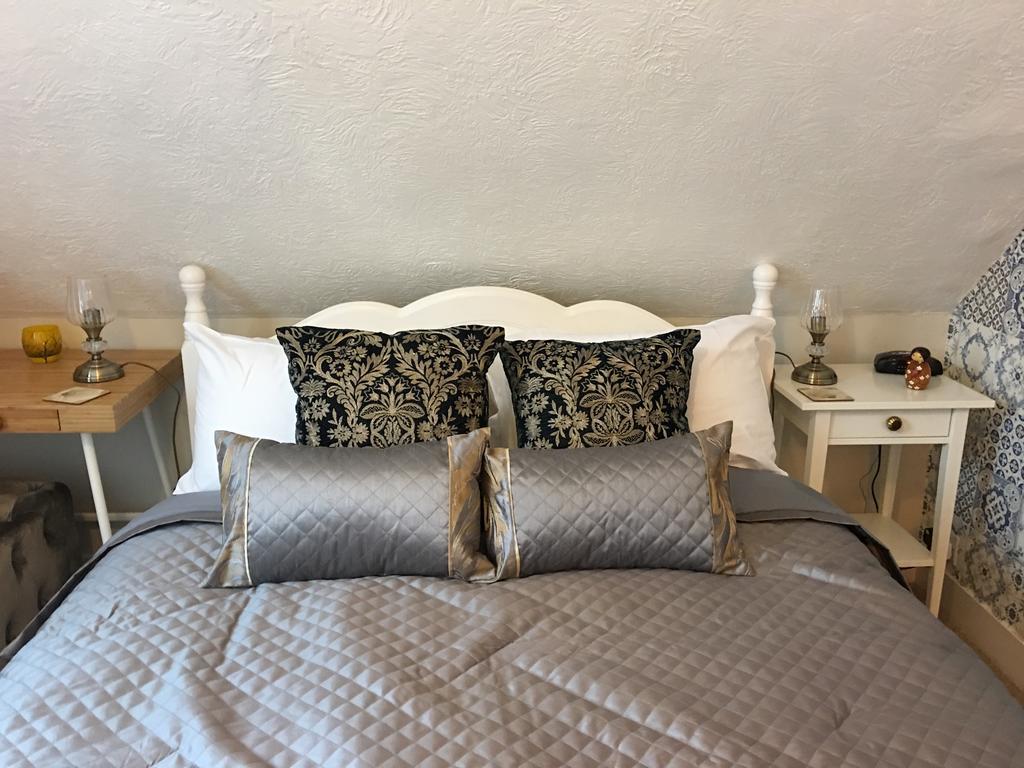 The Cherry Tree Guest House Истборн Екстериор снимка