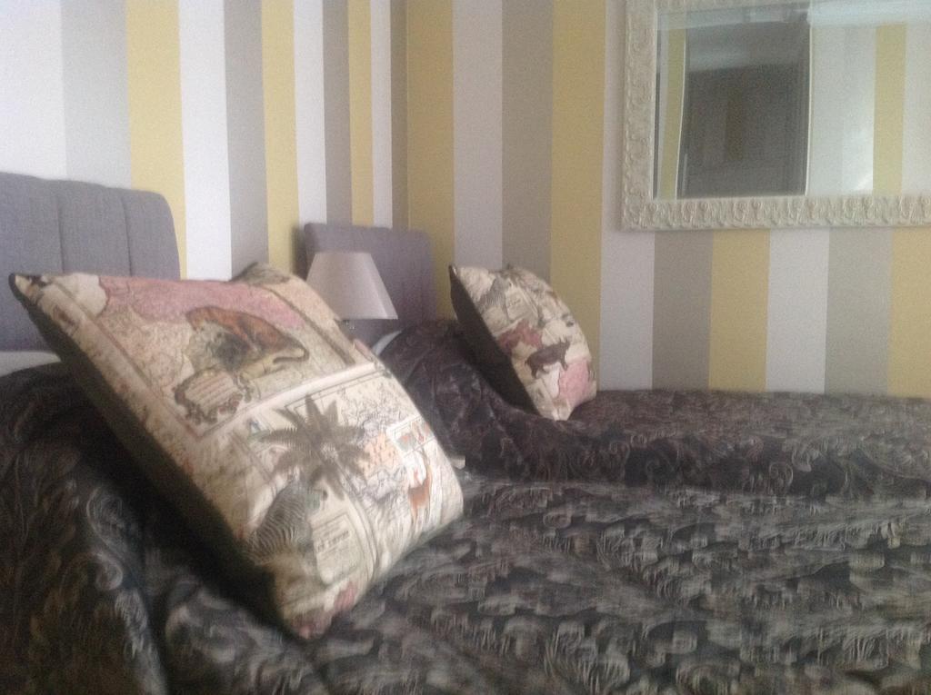 The Cherry Tree Guest House Истборн Екстериор снимка