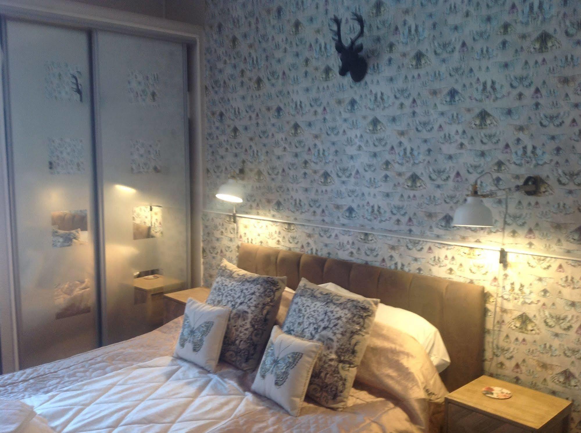 The Cherry Tree Guest House Истборн Екстериор снимка