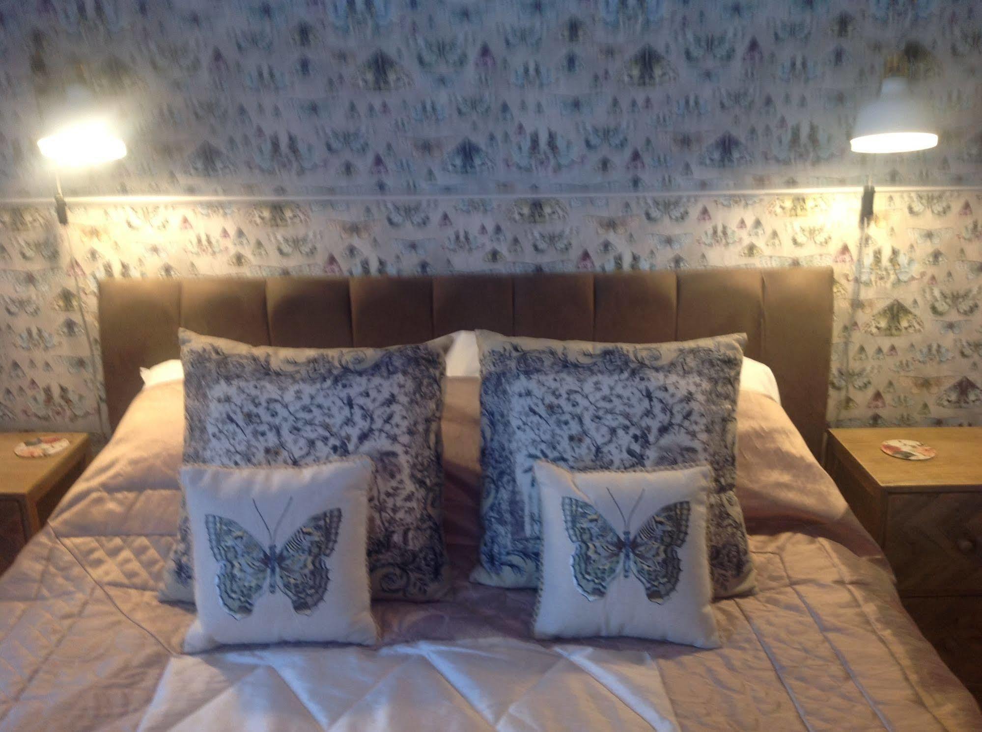 The Cherry Tree Guest House Истборн Екстериор снимка