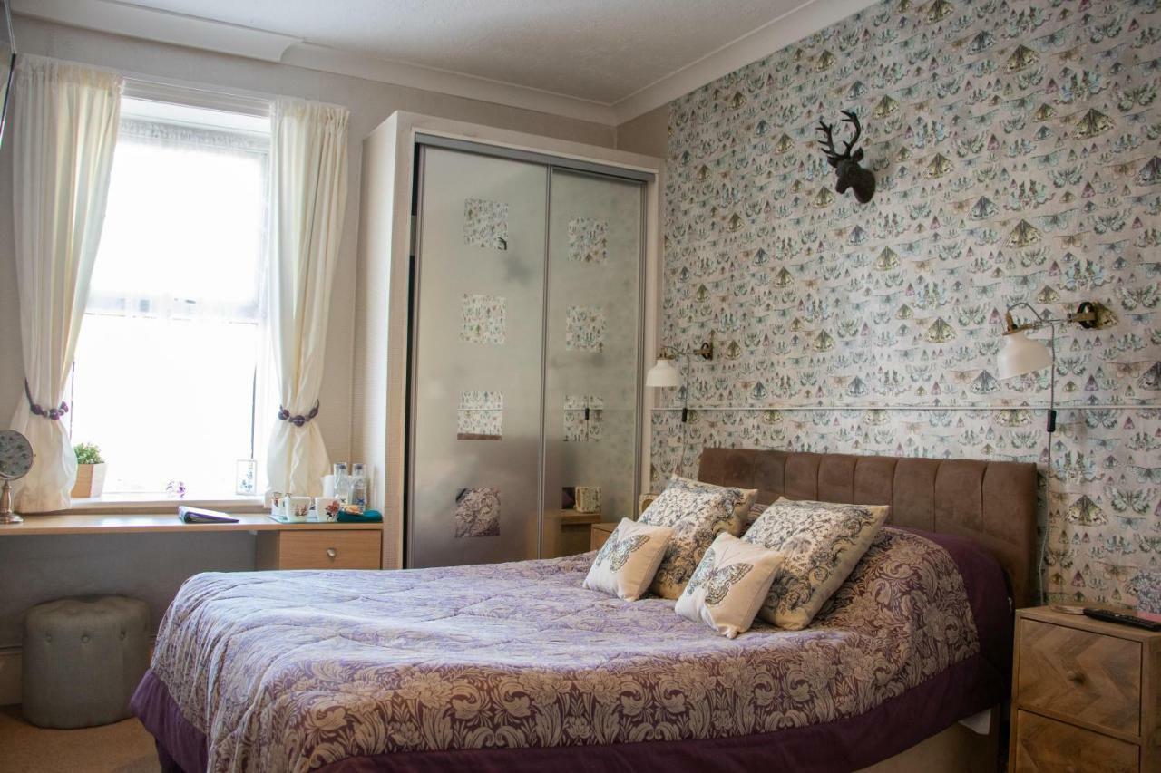 The Cherry Tree Guest House Истборн Екстериор снимка